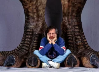 EUA: Steven Spielberg diz que governo esconde informações sobre OVNIs