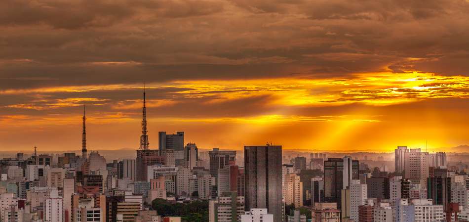 agenda-cultural-sp-abril-capa