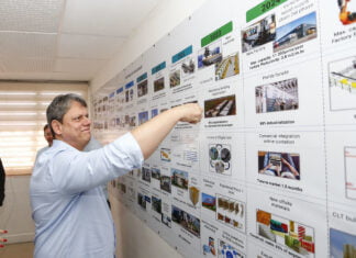 Governo de SP vistoria produção de casas sustentáveis para famílias em São Sebastião