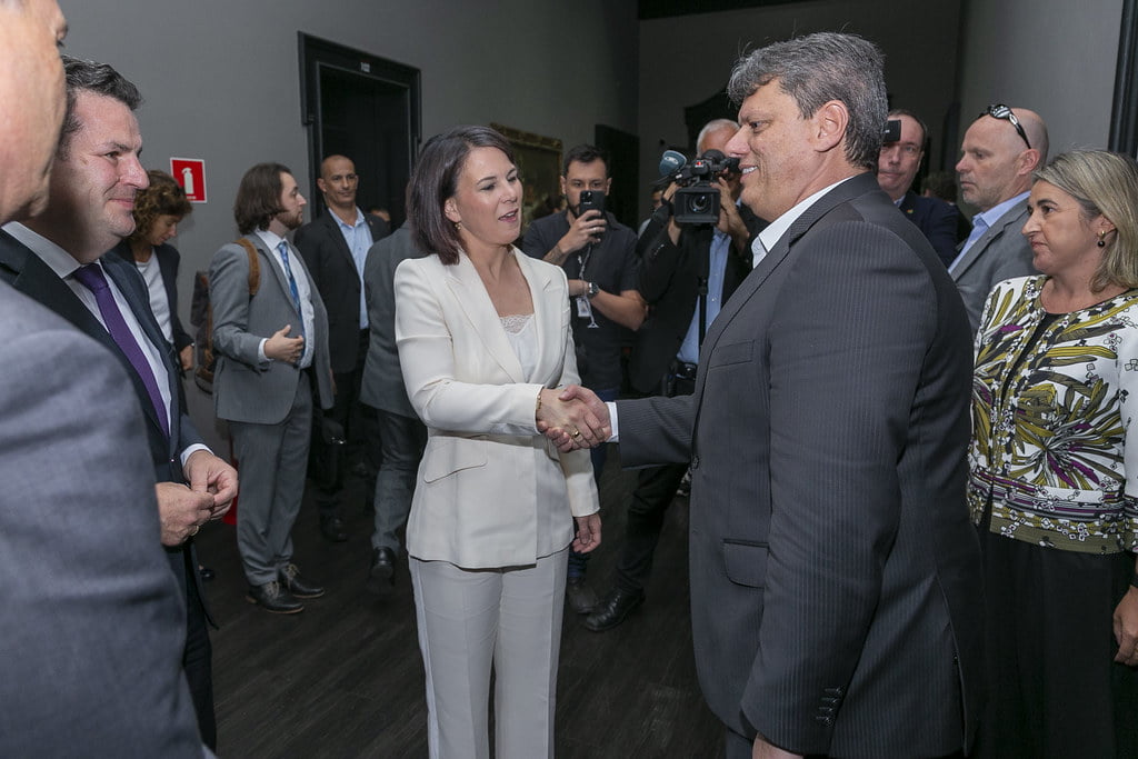 52956329448_a48c88a0f7_b