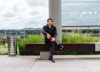 Otimismo no exterior dispara Ibovespa e derruba dólar para R$4,95