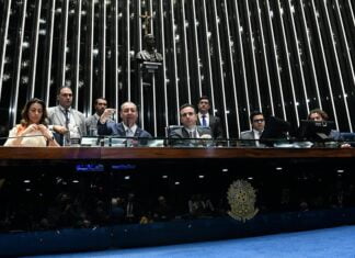 Senado aprova o novo marco fiscal e devolve o texto à Câmara