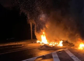 Quadrilha explode duas agências bancárias e troca tiros com PM em Santa Branca