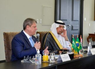 Governo de SP e comitiva da Arábia Saudita debatem cooperação e investimentos