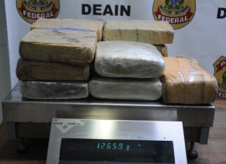 PF prende cinco pessoas e apreende cocaína e maconha