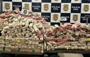 Polícia apreende carreta com mais de uma tonelada de maconha em Santo André