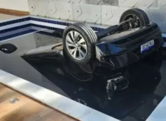 Brasil: Carro cai dentro de piscina e jovem morre afogada em SP