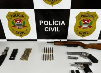 Polícia apreende arsenal de armas durante operação em São José dos Campos