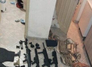 FICCO/RS apreende fuzis, submetralhadora e materiais bélicos em Campo Bom/RS