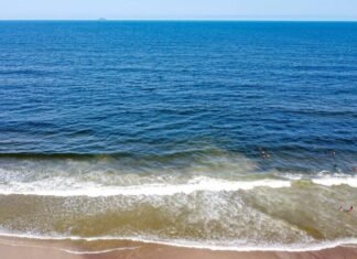 Adolescente de 15 anos morre afogado em Pontal do Paraná