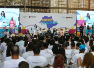 Governo de SP realiza formatura de 518 alunos na região de Bauru