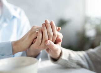 Número de pacientes com Parkinson deve dobrar até 2050, atingindo cerca de 25 milhões de pessoas