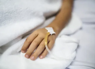 Atendimento a jovens com leucemia mieloide tem alta de 31% no estado de SP