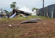 Temporal com ventos de 95 km/h derruba estrutura de festa universitária em Regente Feijó; uma pessoa morreu (VÍDEO)