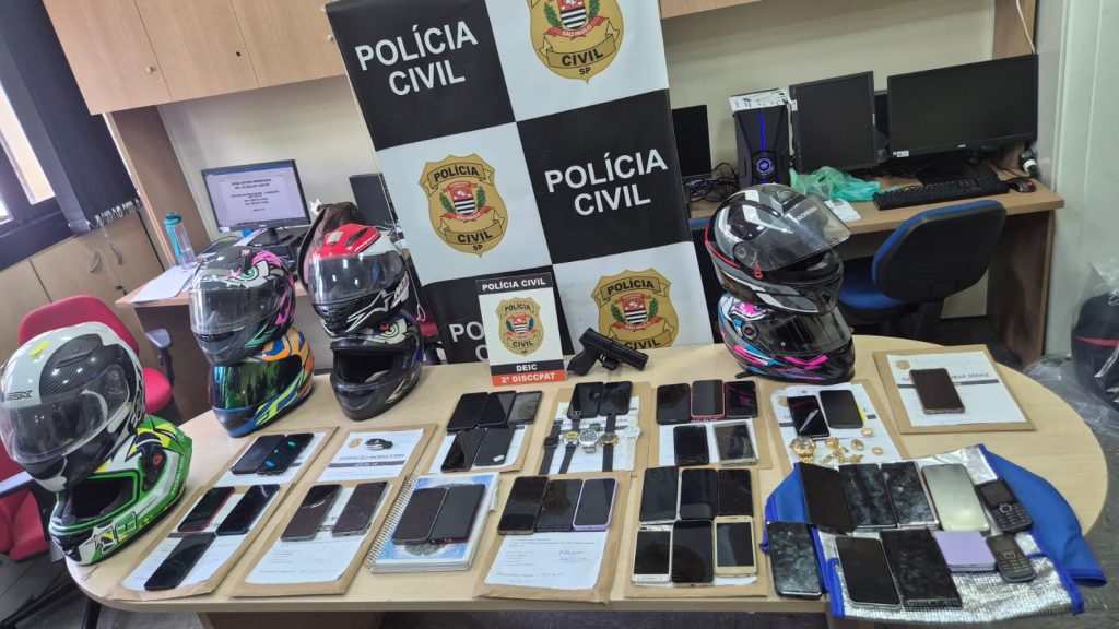 apreensao-policia-civil-celular-roubado-1024x576