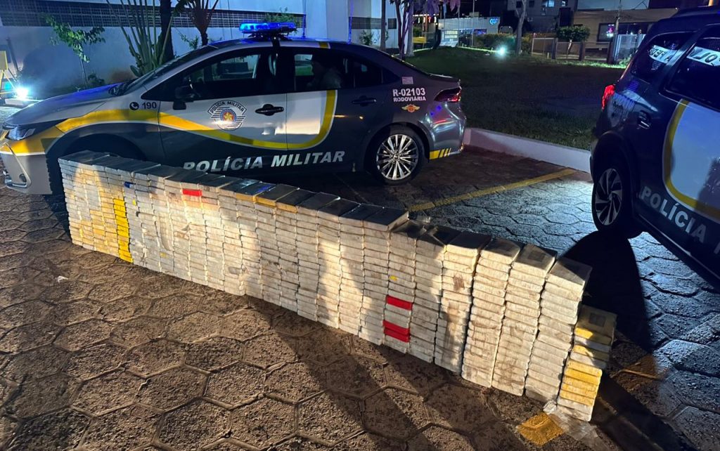 Os policiais se posicionaram em pontos estratégicos da rodovia Marechal Rondon para realizar fiscalização - Foto: SSP