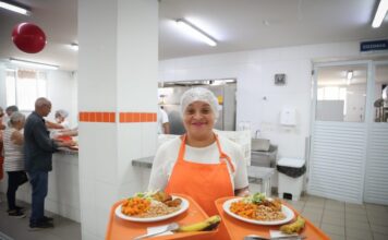 Bom Prato Móvel de Santo Amaro, na capital, muda de endereço e passa a atender no bairro Jardim Catanduva