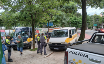 Fiscalização do Detran-SP flagra transporte escolar irregular na zona leste da capital