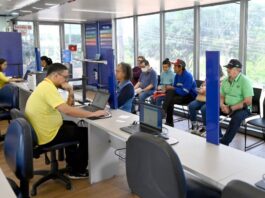 Governo de SP leva unidade móvel do Poupatempo para reforçar atendimento à população de Peruíbe