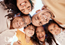 Especialistas explicam a ação da felicidade no cérebro e como ter uma vida mais feliz