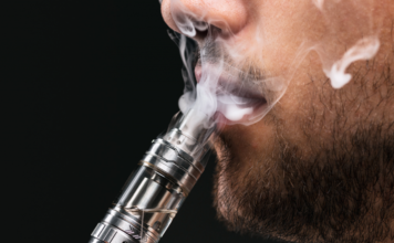Consumo de cigarros eletrônicos cresce entre jovens; veja impactos à saúde e formas de tratamento