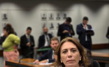 Entre o povo que parcela a sobrevivência e o “Desenrola” do governo petista: por que o básico ficou tão caro no Brasil?
