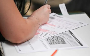 Vestibulinho das Etecs: veja como conseguir redução de 50% na taxa de inscrição