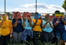 Jovens da Zona Leste usam as redes sociais para aproximar estudantes da leitura