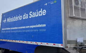 Representante do Ministério da Saúde visita carreta de saúde da mulher em Itu (SP)